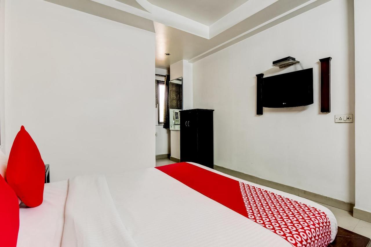 Oyo 7781 Hotel Sai International Nueva Delhi Exterior foto