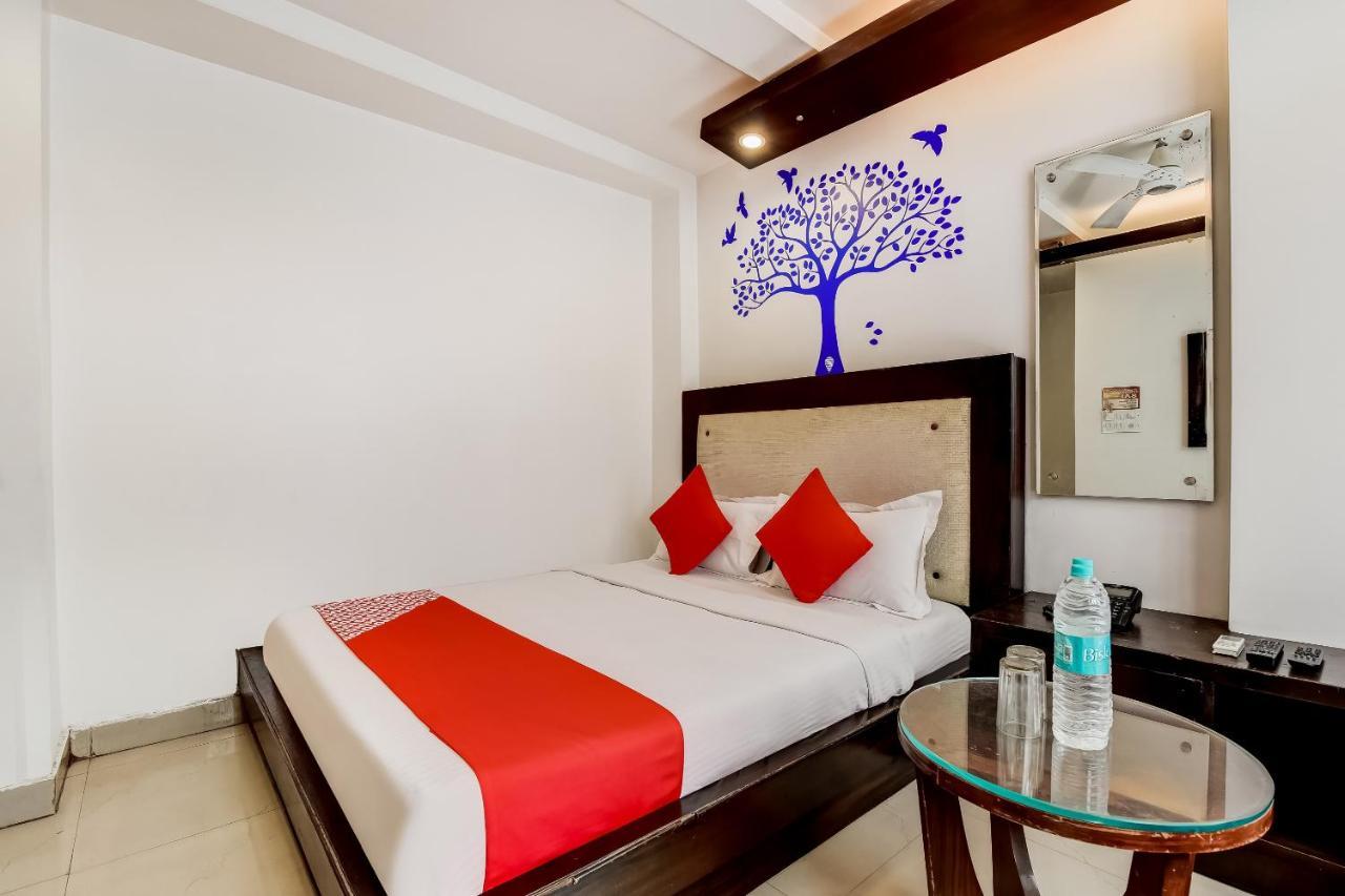 Oyo 7781 Hotel Sai International Nueva Delhi Exterior foto