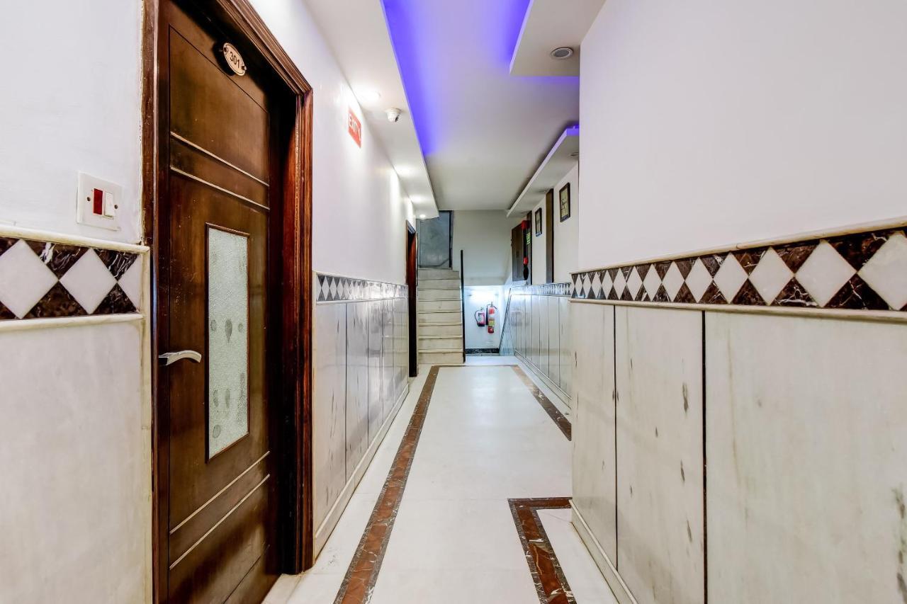 Oyo 7781 Hotel Sai International Nueva Delhi Exterior foto