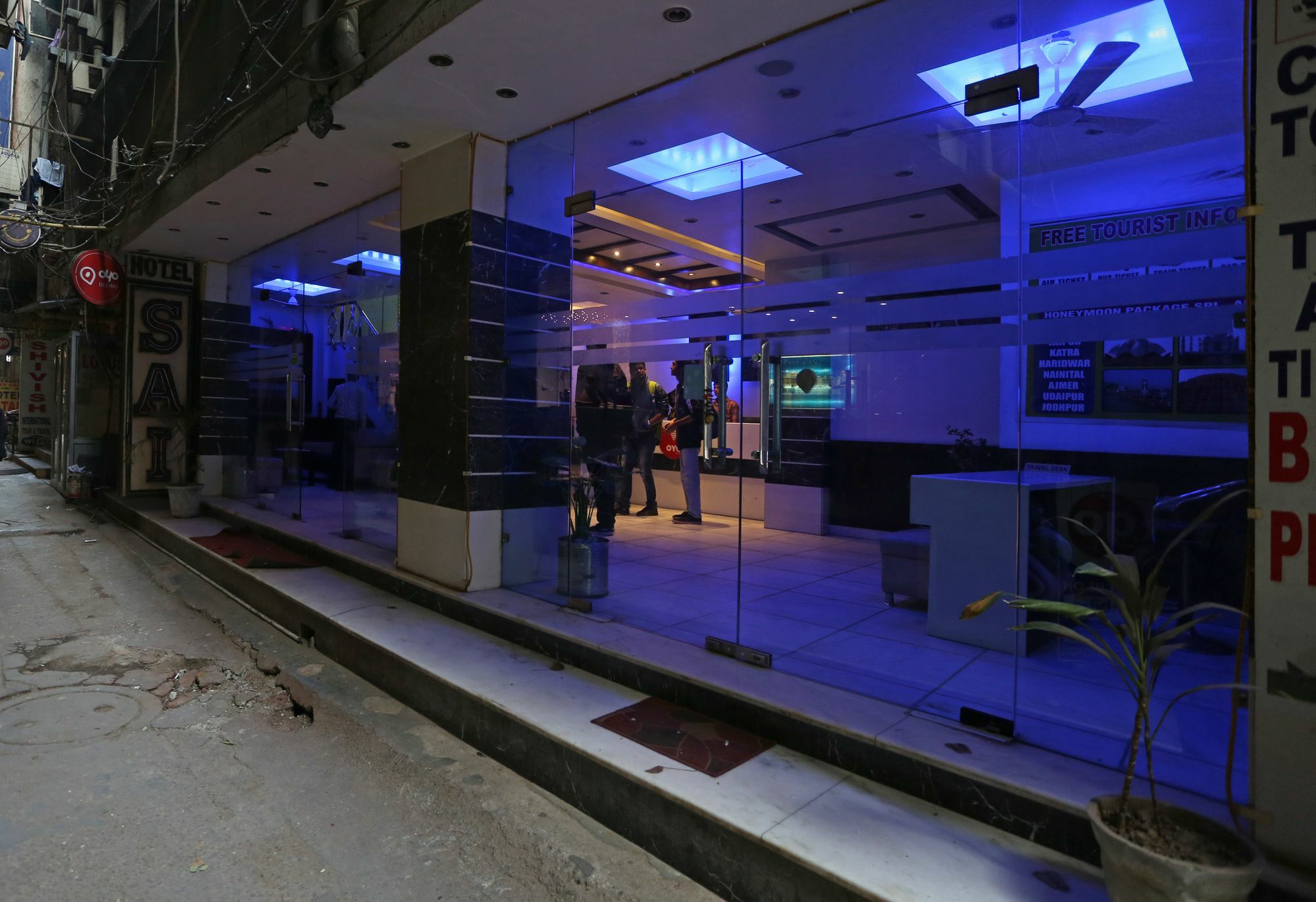 Oyo 7781 Hotel Sai International Nueva Delhi Exterior foto